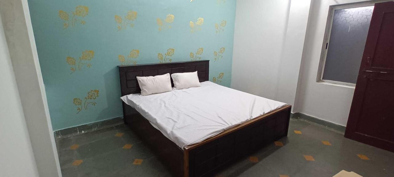 Hotel O Grand Stay Bhopal Eksteriør bilde