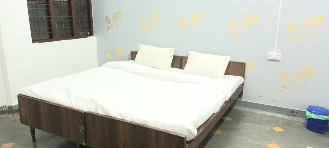 Hotel O Grand Stay Bhopal Eksteriør bilde