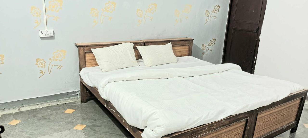 Hotel O Grand Stay Bhopal Eksteriør bilde