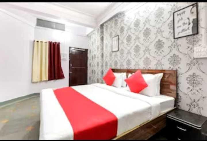 Hotel O Grand Stay Bhopal Eksteriør bilde