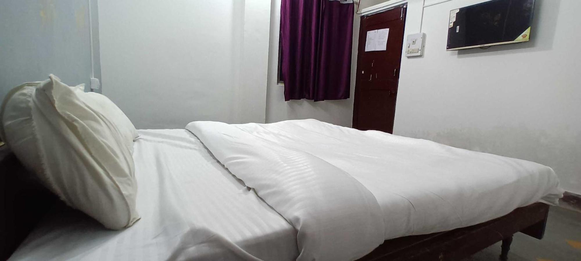 Hotel O Grand Stay Bhopal Eksteriør bilde