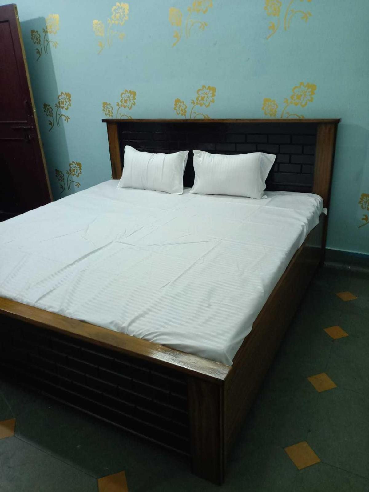 Hotel O Grand Stay Bhopal Eksteriør bilde