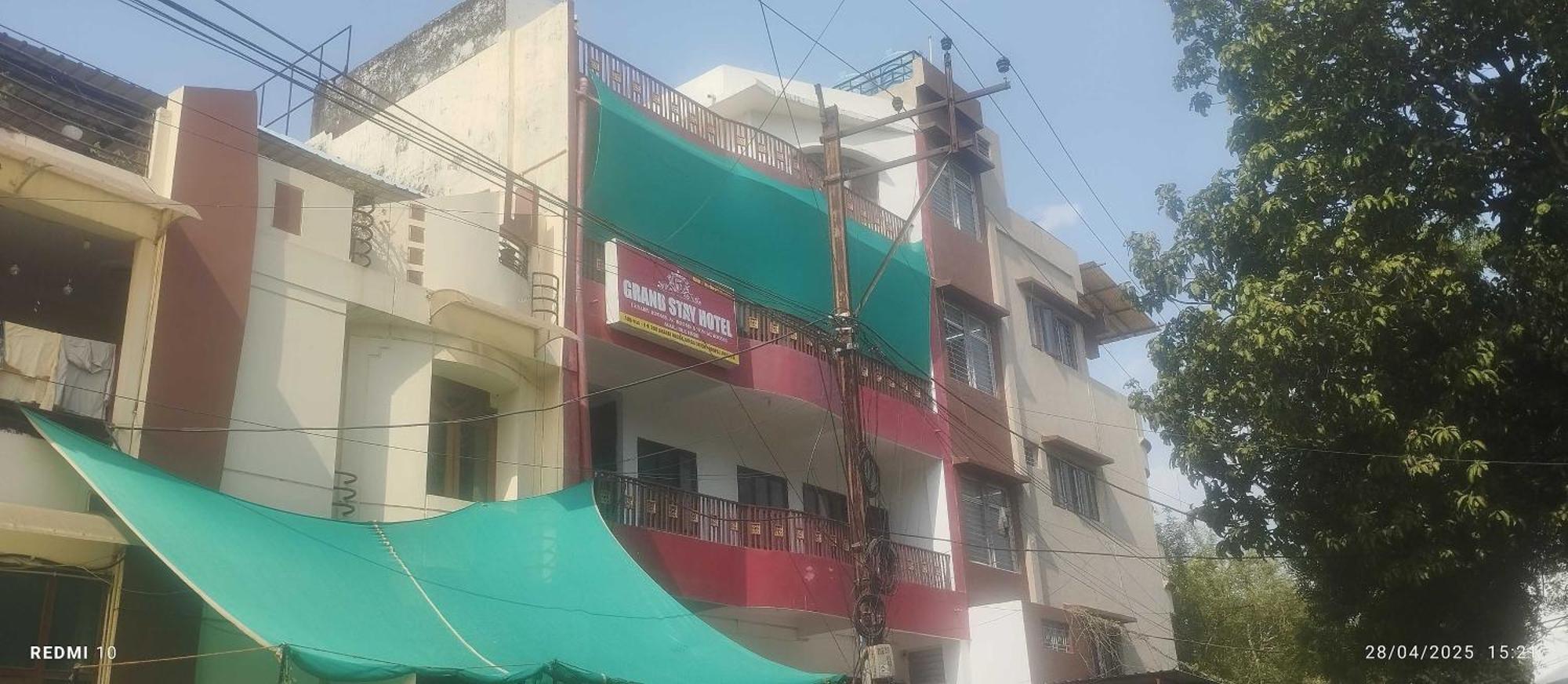 Hotel O Grand Stay Bhopal Eksteriør bilde